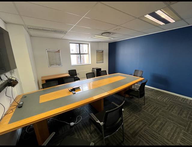 1,194M² OFFICE TO LET IN CENTURY CITY